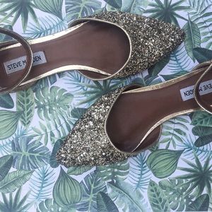 Steve Madden Latvian Gold Glitter Flats never worn